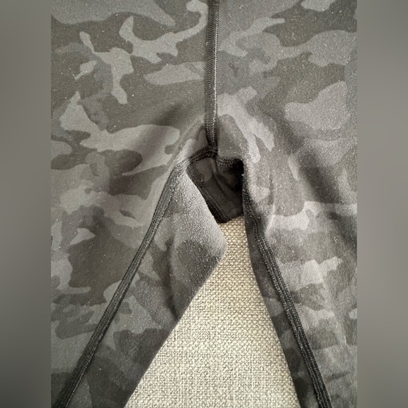 Camo High Rise Lululemon Wunder Under Leggings - Picture 2 of 3